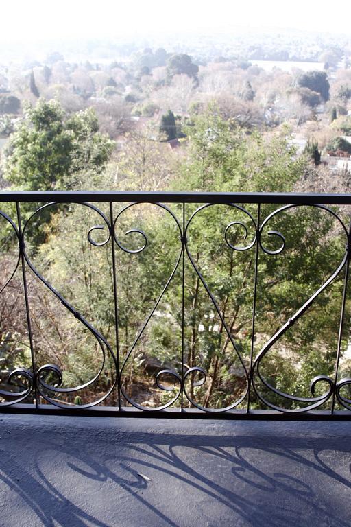 Zietsies Guest House Йоханесбург Екстериор снимка